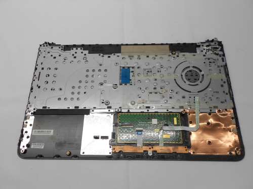 HP 15-f033wm 15.6`  Notebook Palmrest With Keyboard And TouchPad EAU99004010